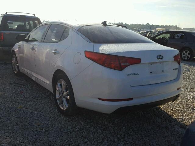 KNAGN4A79B5138917 - 2011 KIA OPTIMA WHITE photo 3