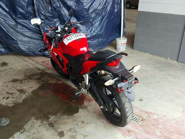 MLHMC4103D5304007 - 2013 HONDA CBR250 R RED photo 3