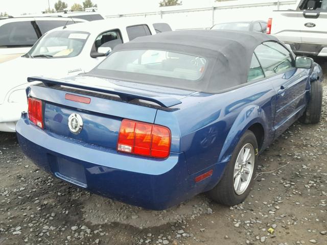 1ZVFT84N465206128 - 2006 FORD MUSTANG BLUE photo 4