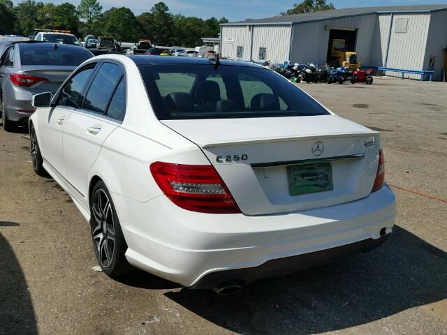 WDDGF4HB8DA780880 - 2013 MERCEDES-BENZ C 250 WHITE photo 3