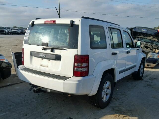 1J4PP2GK6AW132640 - 2010 JEEP LIBERTY WHITE photo 4