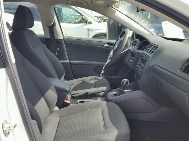 3VW2K7AJ9FM357831 - 2015 VOLKSWAGEN JETTA BASE 白色 照片 5