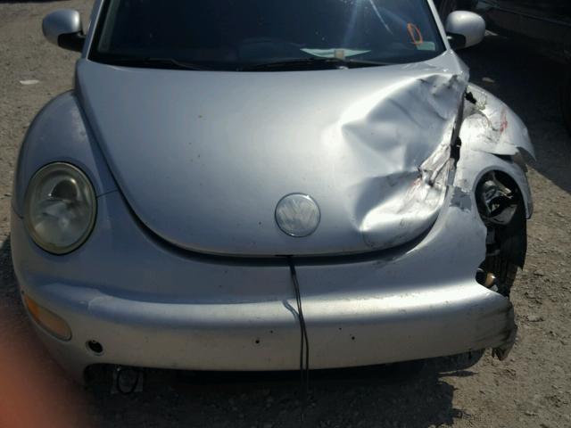 3VWDD21CX2M416046 - 2002 VOLKSWAGEN NEW BEETLE 银色 照片 7