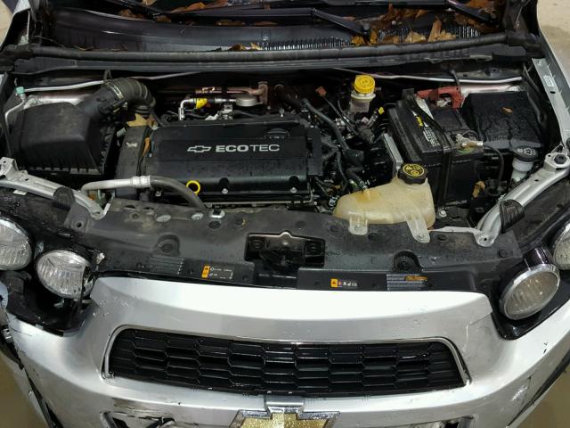 1G1JA5SH9C4226237 - 2012 CHEVROLET SONIC LS 银色 照片 7
