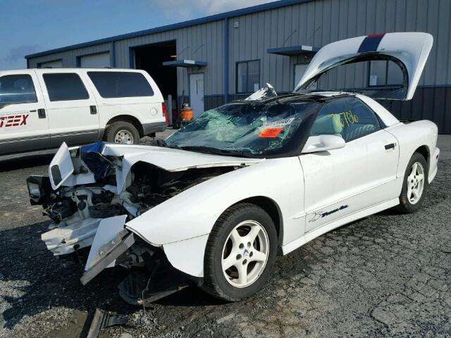 2G2FV22P5R2243076 - 1994 PONTIAC FIREBIRD F WHITE photo 2