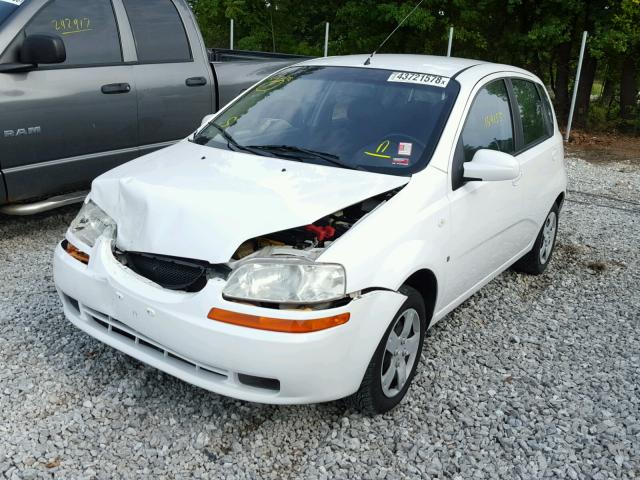 KL1TD666X7B696422 - 2007 CHEVROLET AVEO BASE Ақ фото 2