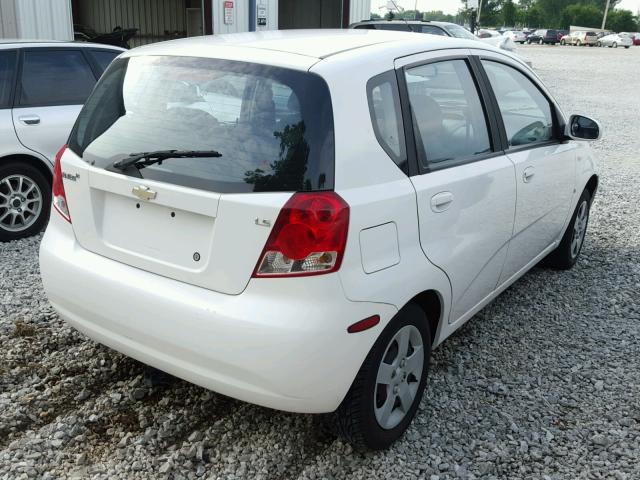 KL1TD666X7B696422 - 2007 CHEVROLET AVEO BASE Ақ фото 4