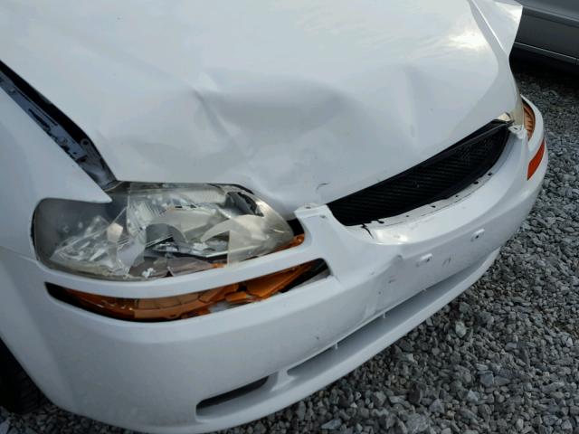 KL1TD666X7B696422 - 2007 CHEVROLET AVEO BASE Ақ фото 9