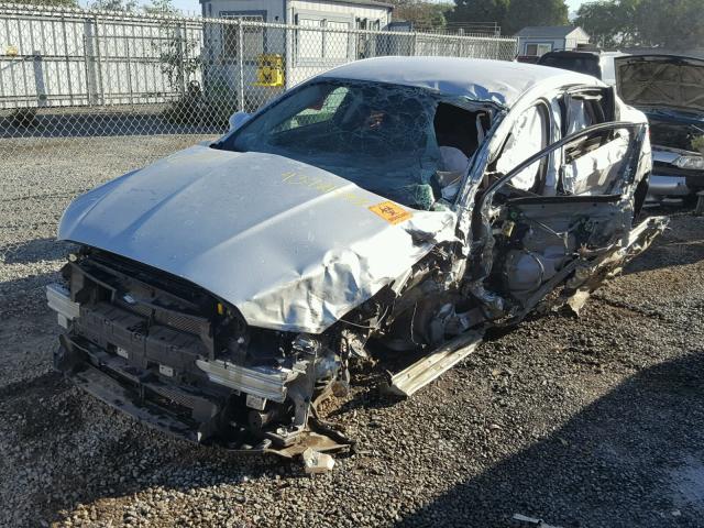 3FA6P0H72FR305814 - 2015 FORD FUSION SE SILVER photo 2