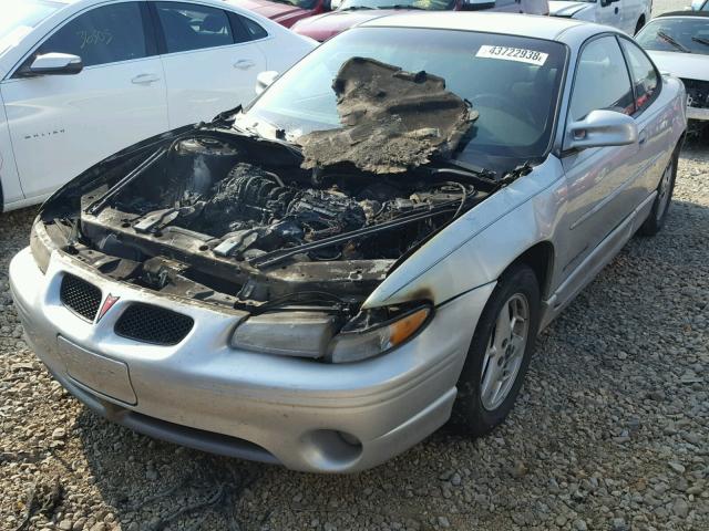 1G2WP12KX2F208529 - 2002 PONTIAC GRAND PRIX SILVER photo 2