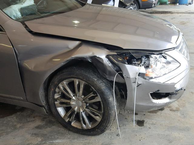 KMHGC4DF7BU114595 - 2011 HYUNDAI GENESIS 4. SILVER photo 9