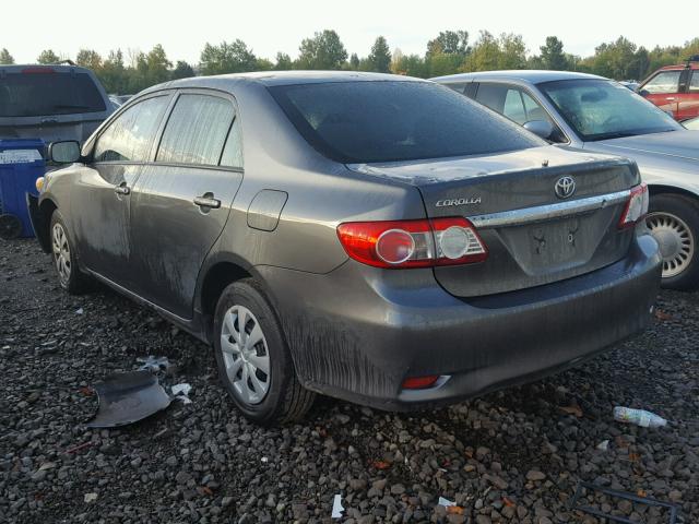 2T1BU4EE7DC926268 - 2013 TOYOTA COROLLA BA GRAY photo 3