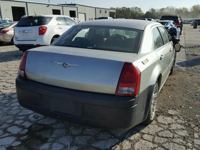 2C3LA43R06H127125 - 2006 CHRYSLER 300 GRAY photo 4