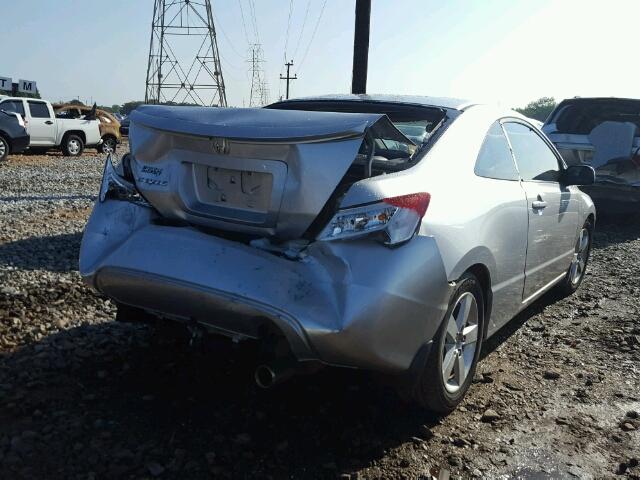 2HGFG12928H534584 - 2008 HONDA CIVIC EXL Gümüş foto 4