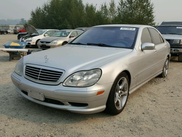 WDBNG70J11A165780 - 2001 MERCEDES-BENZ S 430 SILVER photo 2