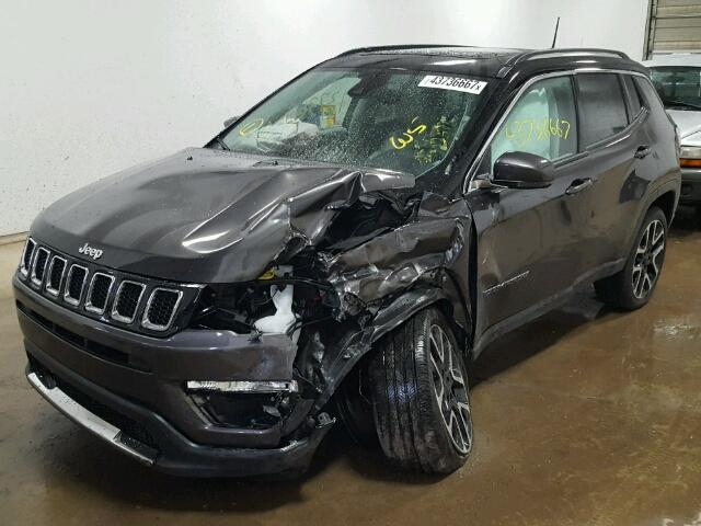 3C4NJDCBXJT101350 - 2018 JEEP COMPASS LI GRAY photo 2