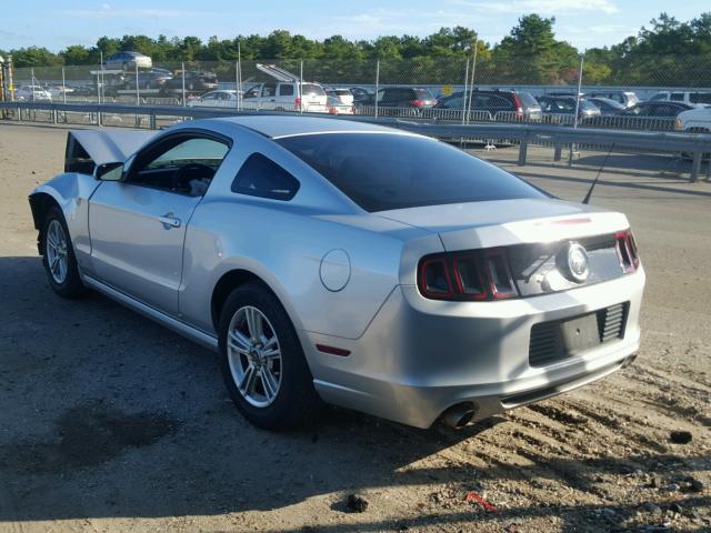 1ZVBP8AMXE5258473 - 2014 FORD MUSTANG SILVER photo 3