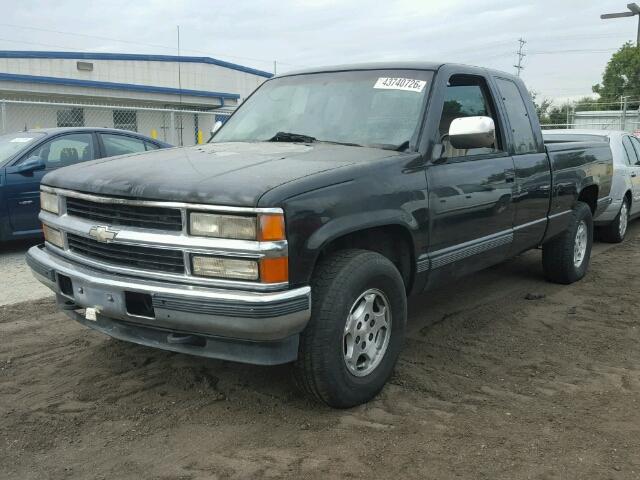 2GCEK19S3R1142726 - 1994 CHEVROLET K1500 BLACK photo 2