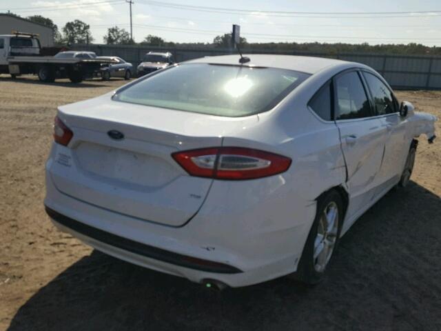 3FA6P0H77DR311623 - 2013 FORD FUSION SE WHITE photo 4