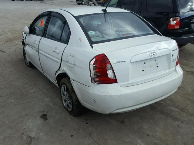 KMHCN46C39U298682 - 2009 HYUNDAI ACCENT GLS WHITE photo 3