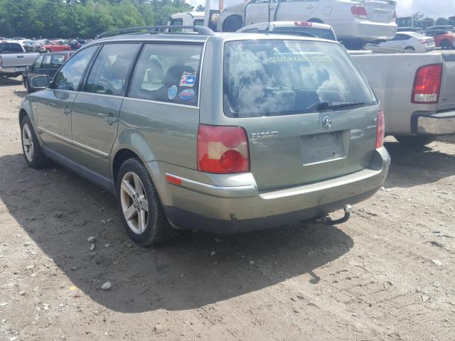 WVWYH63B44E130075 - 2004 VOLKSWAGEN PASSAT GLX მწვანე ფოტო 3