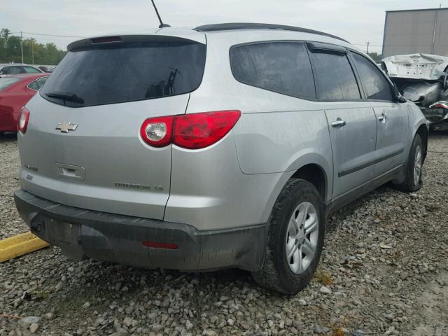 1GNLREED9AS102714 - 2010 CHEVROLET TRAVERSE L SILVER photo 4