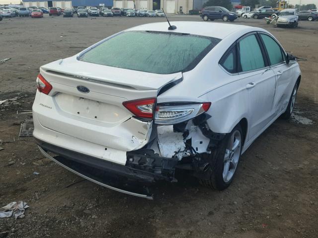 3FA6P0H70GR340014 - 2016 FORD FUSION SE WHITE photo 4