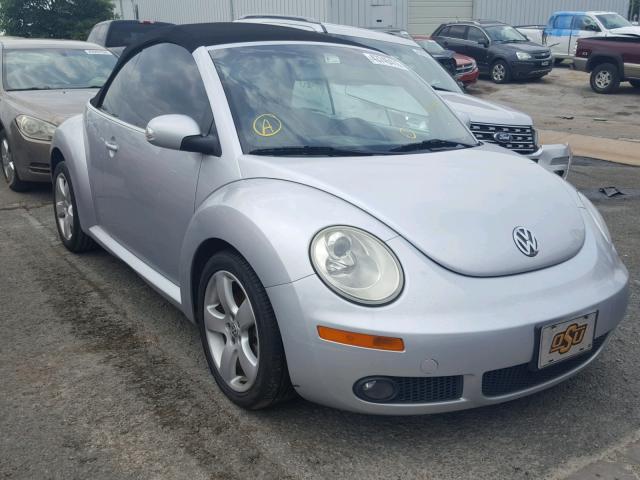 3VWSF31Y06M300864 - 2006 VOLKSWAGEN NEW BEETLE SILVER photo 1