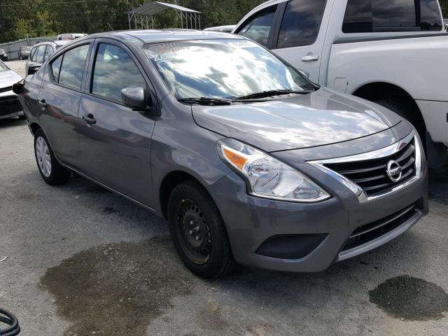 3N1CN7AP0HL826058 - 2017 NISSAN VERSA S GRAY photo 1