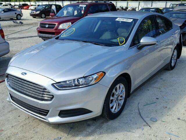 1FA6P0G78F5124415 - 2015 FORD FUSION S SILVER photo 2