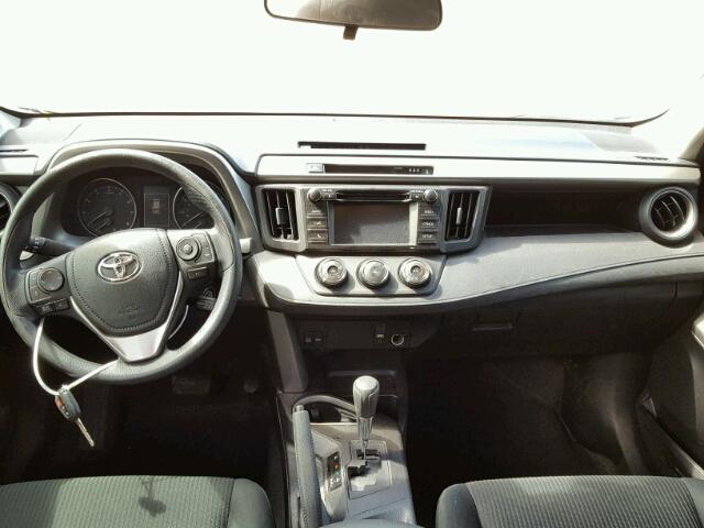 2T3ZFREV4HW356019 - 2017 TOYOTA RAV4 灰色 照片 9