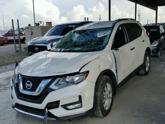 KNMAT2MT4HP549344 - 2017 NISSAN ROGUE S WHITE photo 2