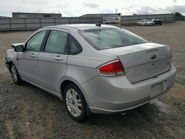 1FAHP35NX8W287866 - 2008 FORD FOCUS SE SILVER photo 3