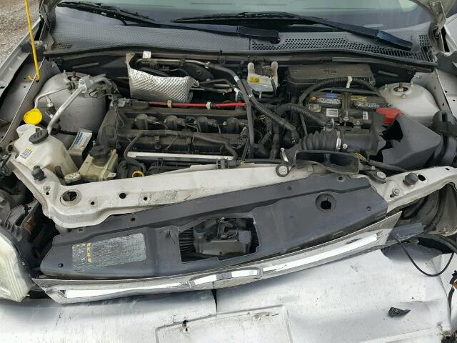 1FAHP35NX8W287866 - 2008 FORD FOCUS SE SILVER photo 7