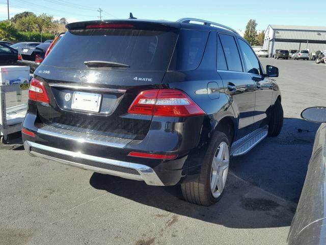 4JGDA5HB9EA274683 - 2014 MERCEDES-BENZ ML 350 4MA BLACK photo 4