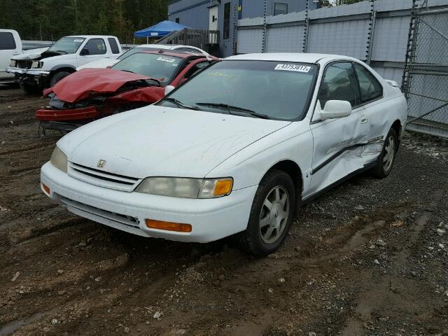 1HGCD7135SA034310 - 1995 HONDA ACCORD LX WHITE photo 2