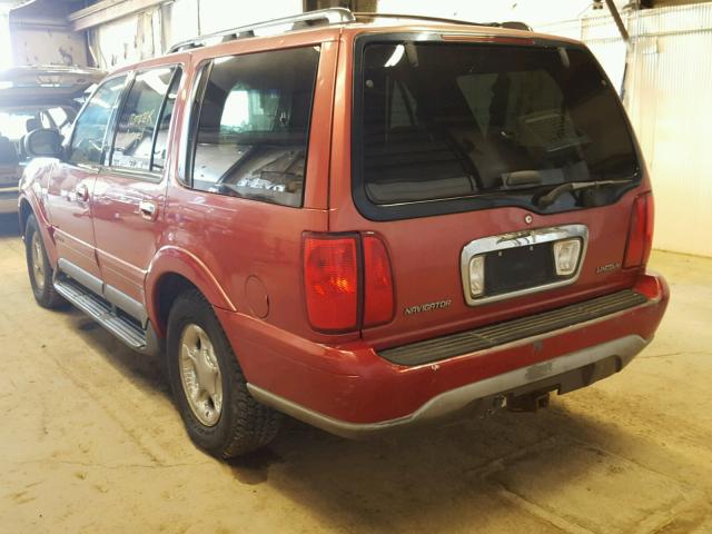 5LMPU28L4XLJ08667 - 1999 LINCOLN NAVIGATOR RED photo 3