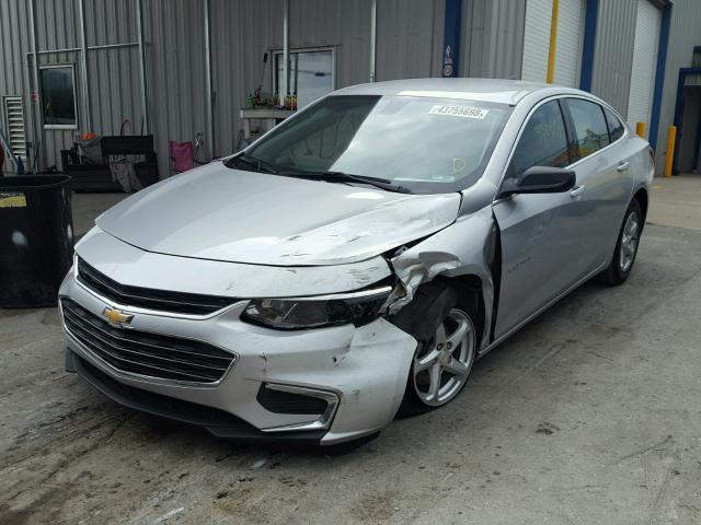 1G1ZB5ST3HF195096 - 2017 CHEVROLET MALIBU LS ვერცხლისფერი ფოტო 2