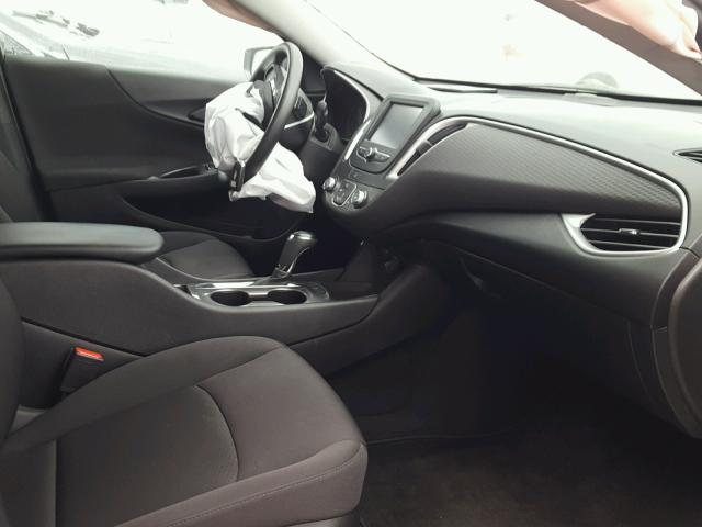 1G1ZB5ST3HF195096 - 2017 CHEVROLET MALIBU LS ვერცხლისფერი ფოტო 5