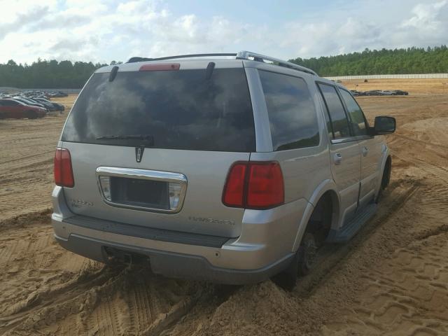 5LMFU28R34LJ38934 - 2004 LINCOLN NAVIGATOR GOLD photo 4