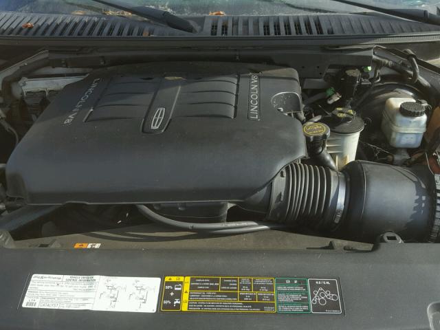 5LMFU28R34LJ38934 - 2004 LINCOLN NAVIGATOR GOLD photo 7