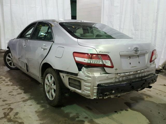 4T1BF3EK5BU179503 - 2011 TOYOTA CAMRY BASE GRAY photo 3