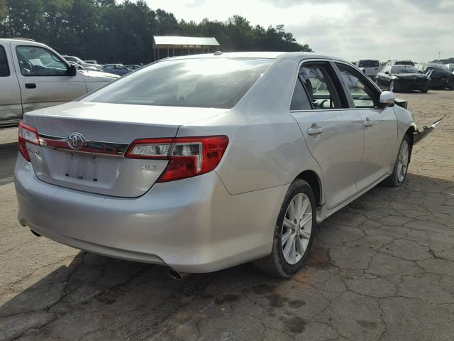 4T1BK1FK3DU021548 - 2013 TOYOTA CAMRY SE SILVER photo 4