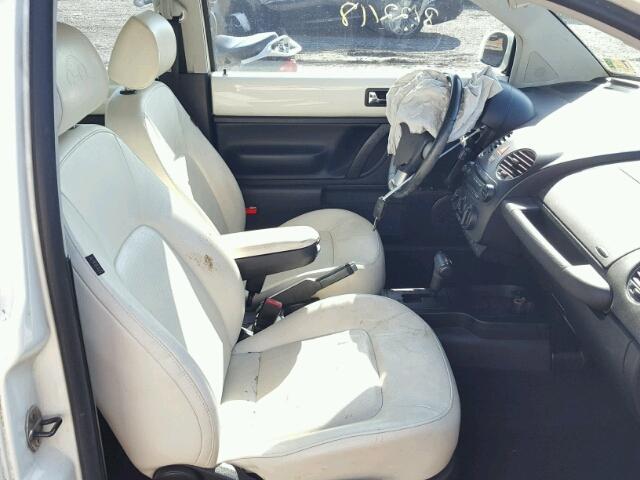 3VWFG31C58M521379 - 2008 VOLKSWAGEN NEW BEETLE 白色 照片 5