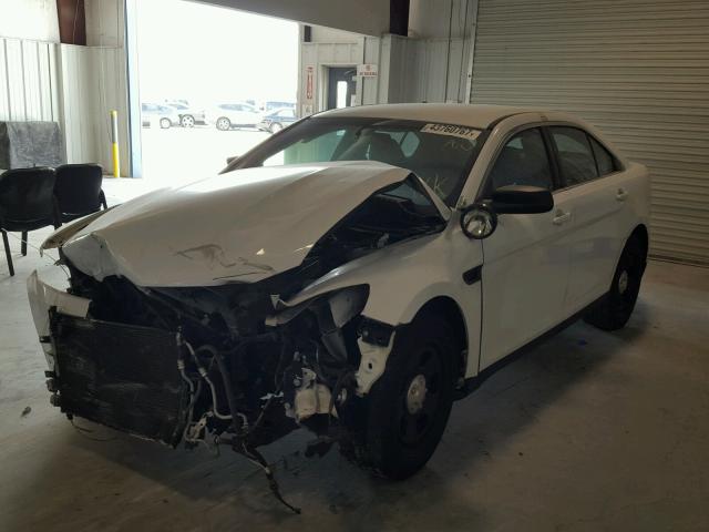 1FAHP2MT2EG154941 - 2014 FORD TAURUS POL WHITE photo 2