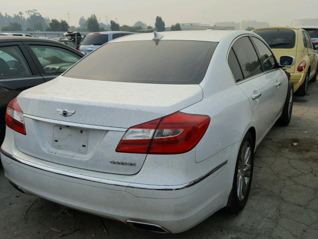 KMHGC4DD1DU237200 - 2013 HYUNDAI GENESIS WHITE photo 4