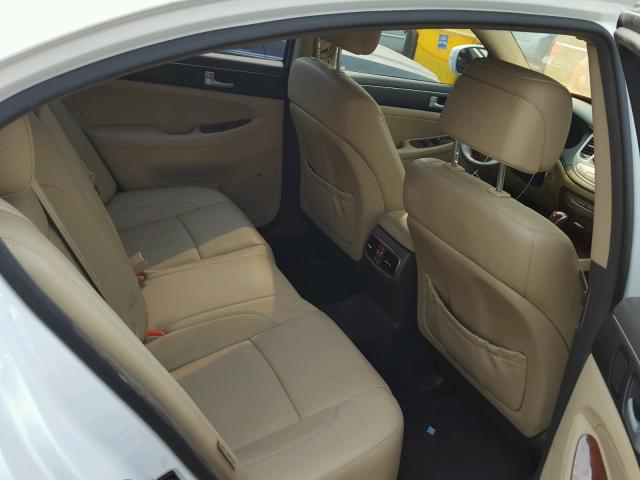 KMHGC4DD1DU237200 - 2013 HYUNDAI GENESIS WHITE photo 6