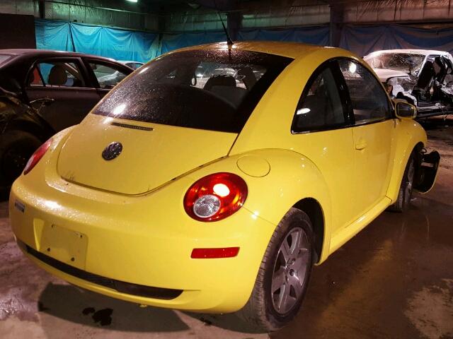 3VWPW31CX6M409584 - 2006 VOLKSWAGEN NEW BEETLE 黄色 照片 4