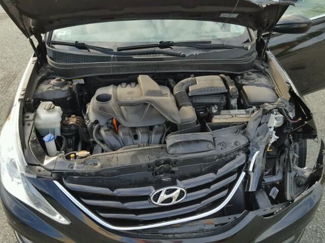 5NPEB4AC0CH496067 - 2012 HYUNDAI SONATA BLACK photo 7