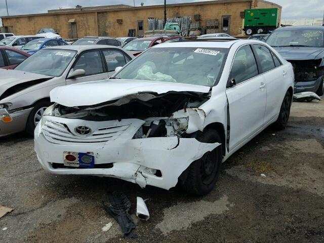 JTNBE46K673054238 - 2007 TOYOTA CAMRY NEW WHITE photo 2